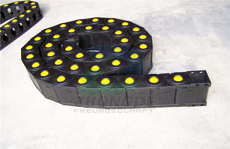 Full-enclosed Plastic Cable Drag Chain